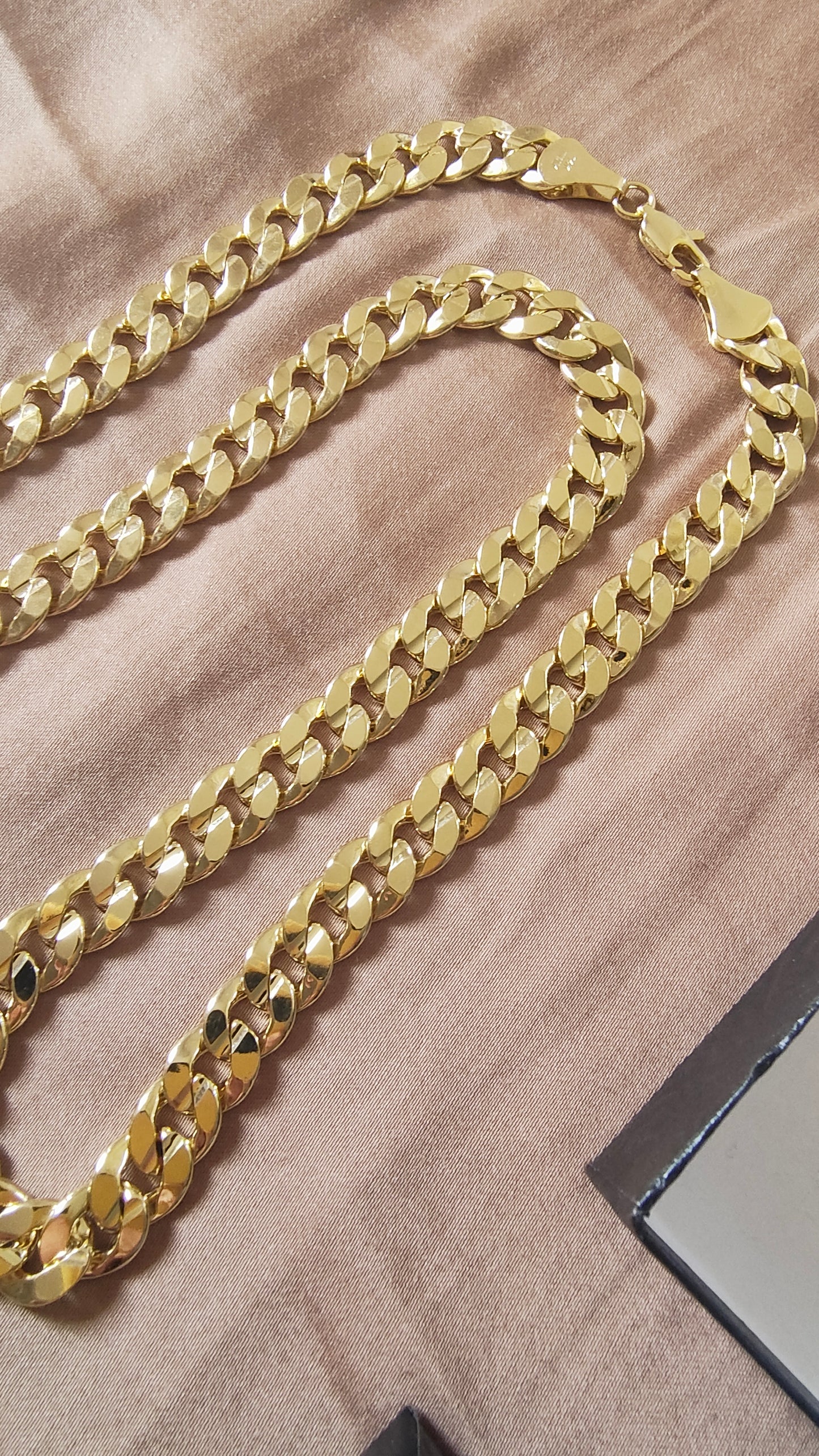 14kt Yellow Gold Chain, Curb Link, 33g