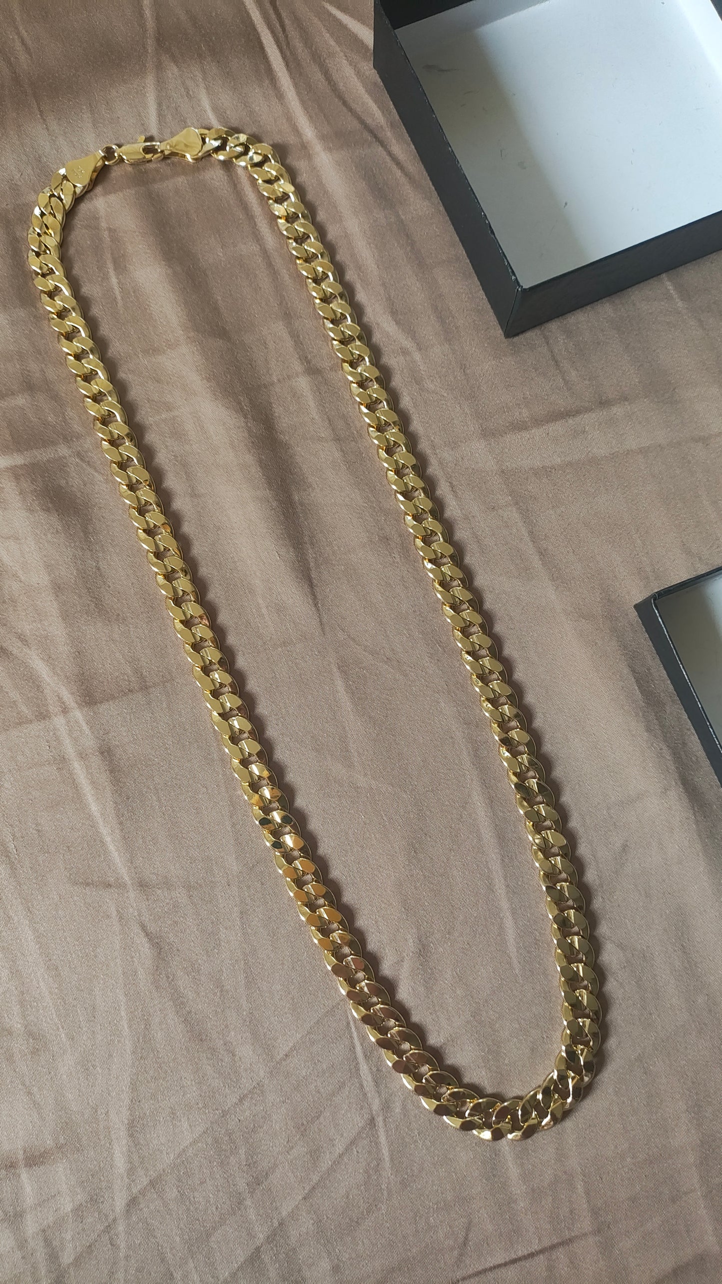 14kt Yellow Gold Chain, Curb Link, 33g